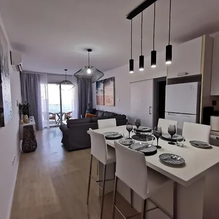 Appartement Cosea Living: Seaside Two Bedroom Flat In Harbour 106 Paphos